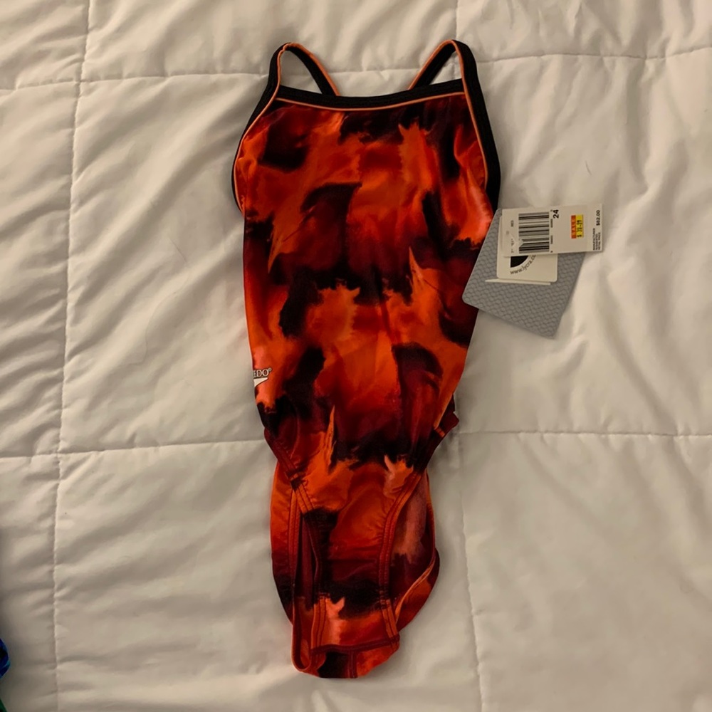 Speedo one piece bathing suit size 24